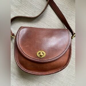 Vintage Coach Bag 100% Leather Purse The Watson Crossbody 9981 Made in The USA